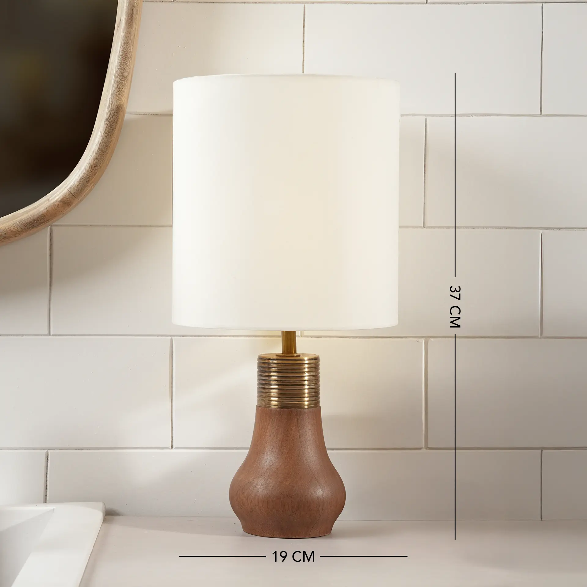 Cottage Wooden Ribbed Lamp With Shade - Image 5