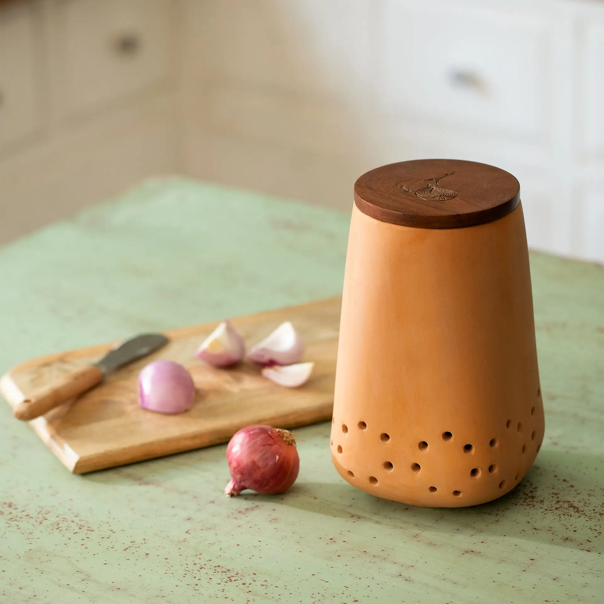 Dhara Terracotta Onion Storage Jar with Wooden Lid - Image 5