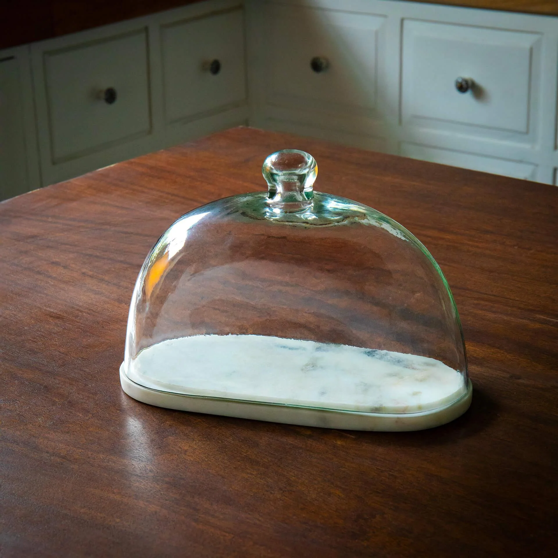 glass cloche with marble base oval - Image 3