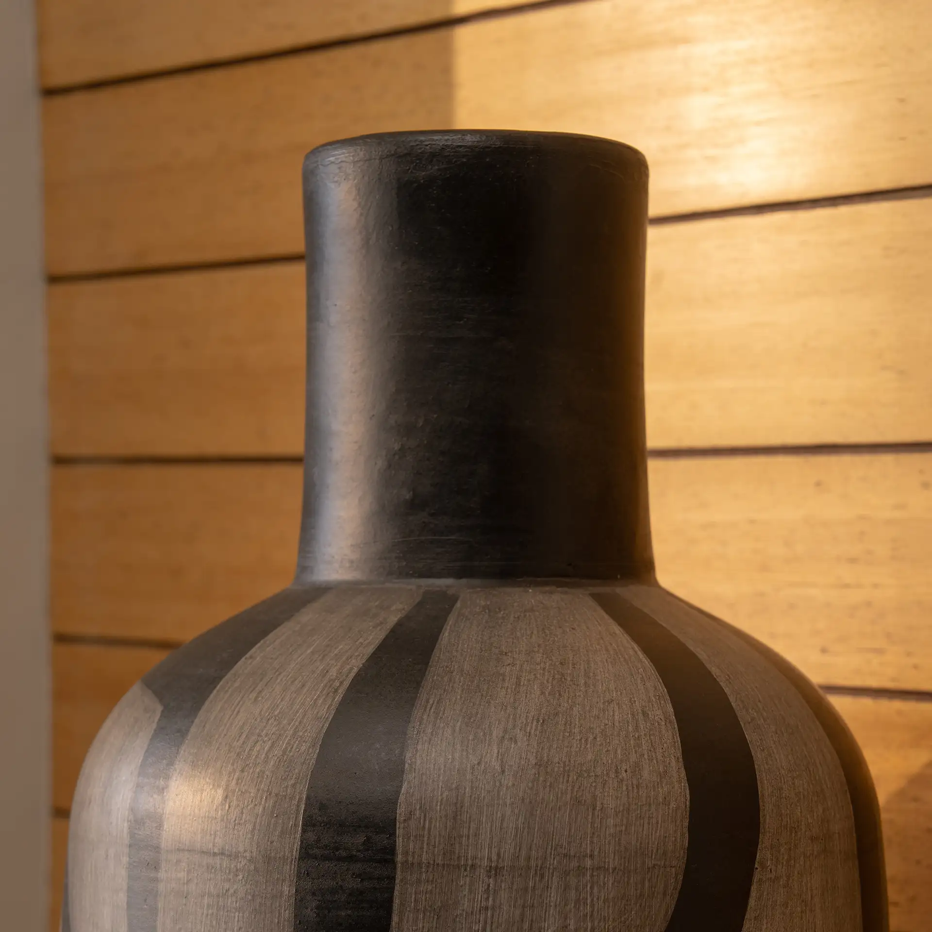 In Spring Terracotta Vase - Black (Short) - Image 3