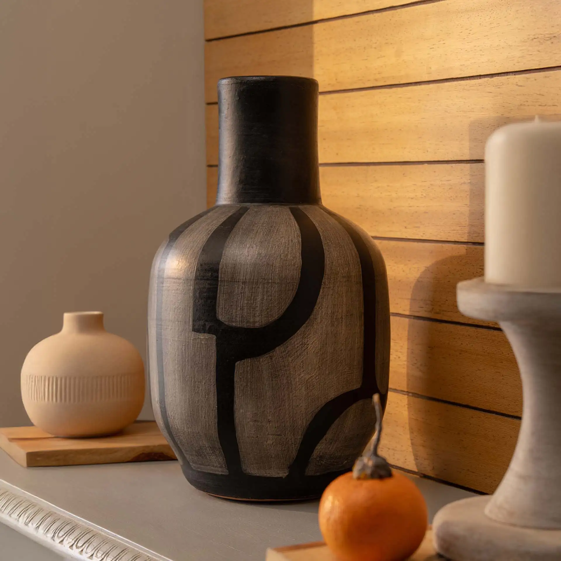 In Spring Terracotta Vase - Black (Short) - Image 4