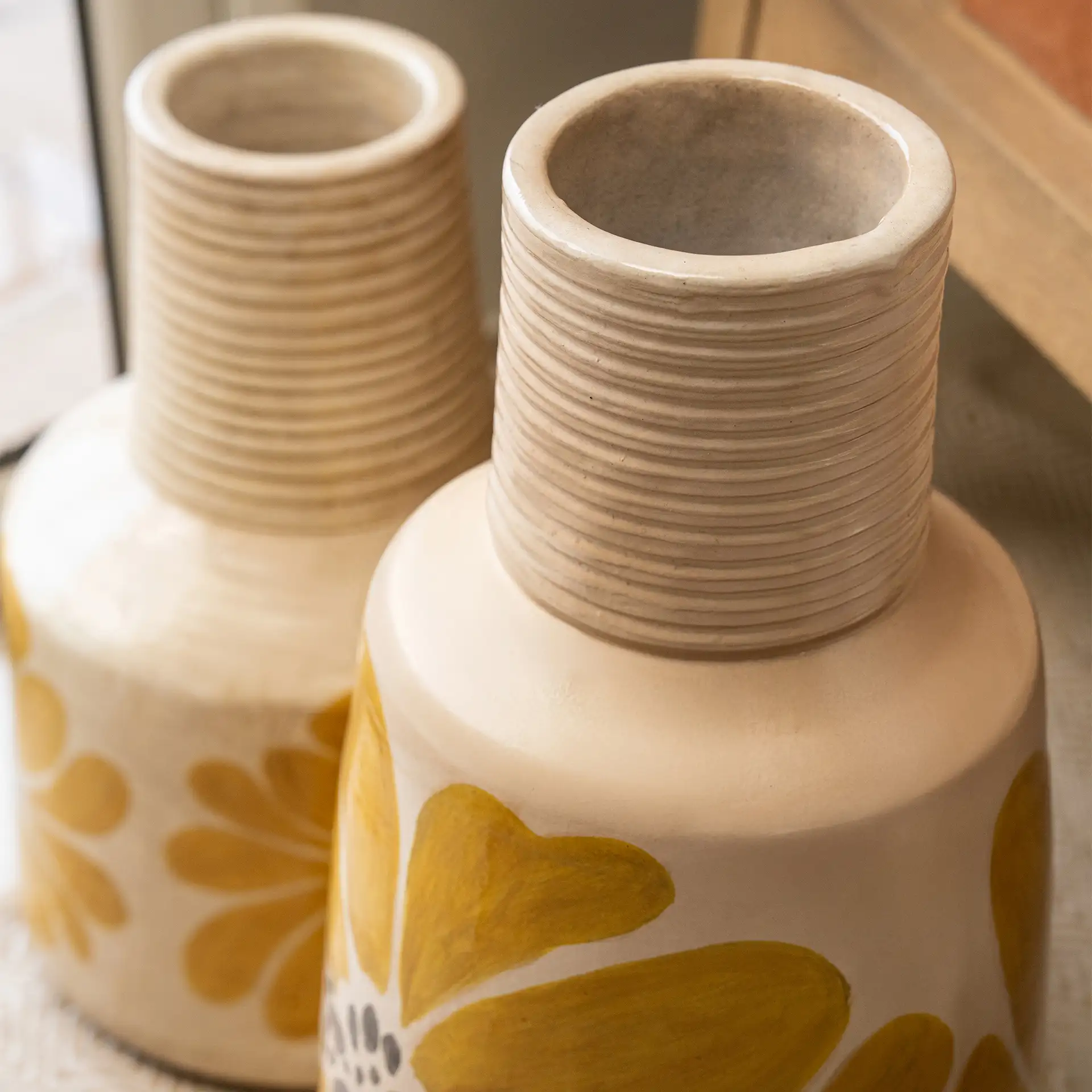 In Spring Terracotta Vase Yellow - 1 - Image 3