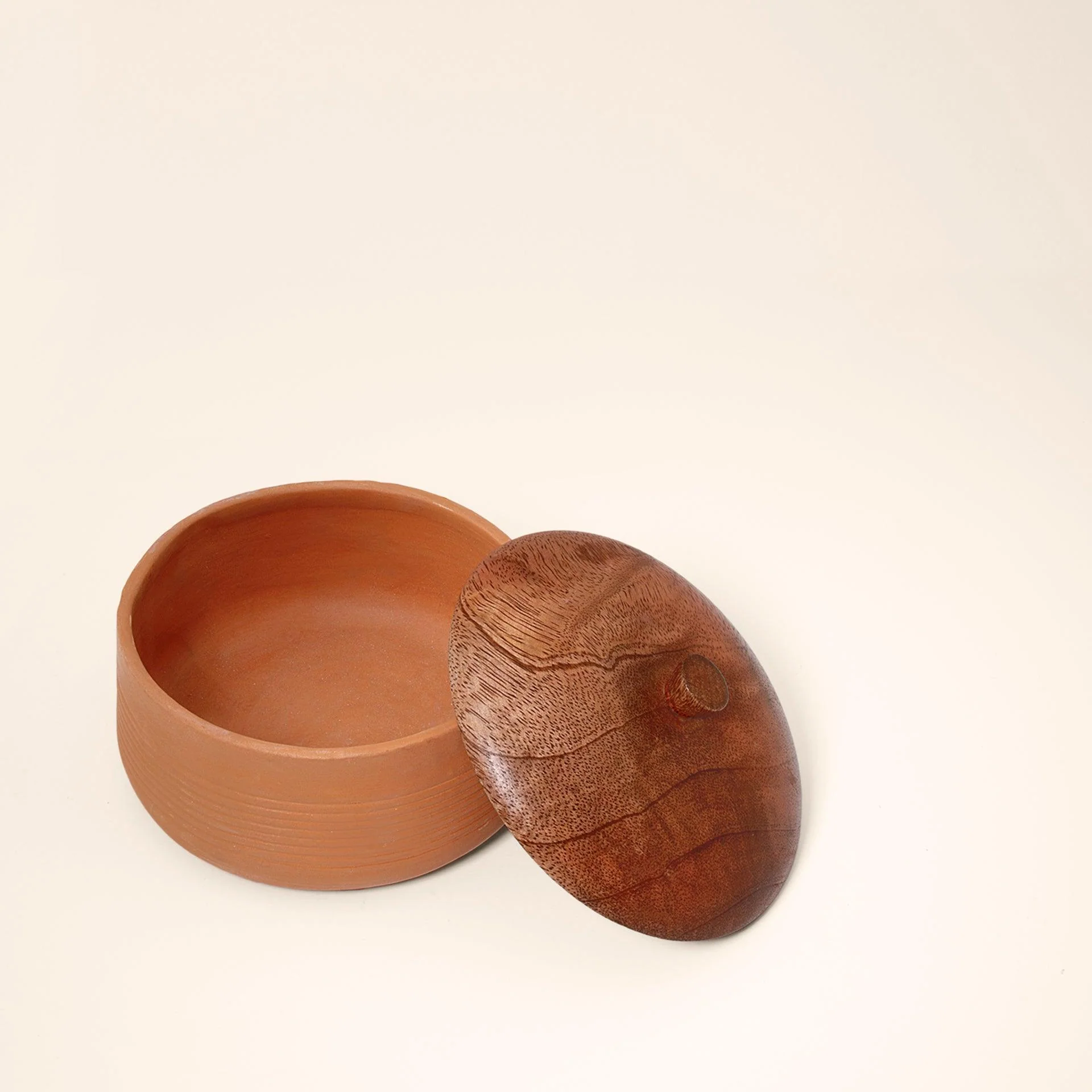 Terracotta Curd Setter With Wooden Lid- Small - Image 3