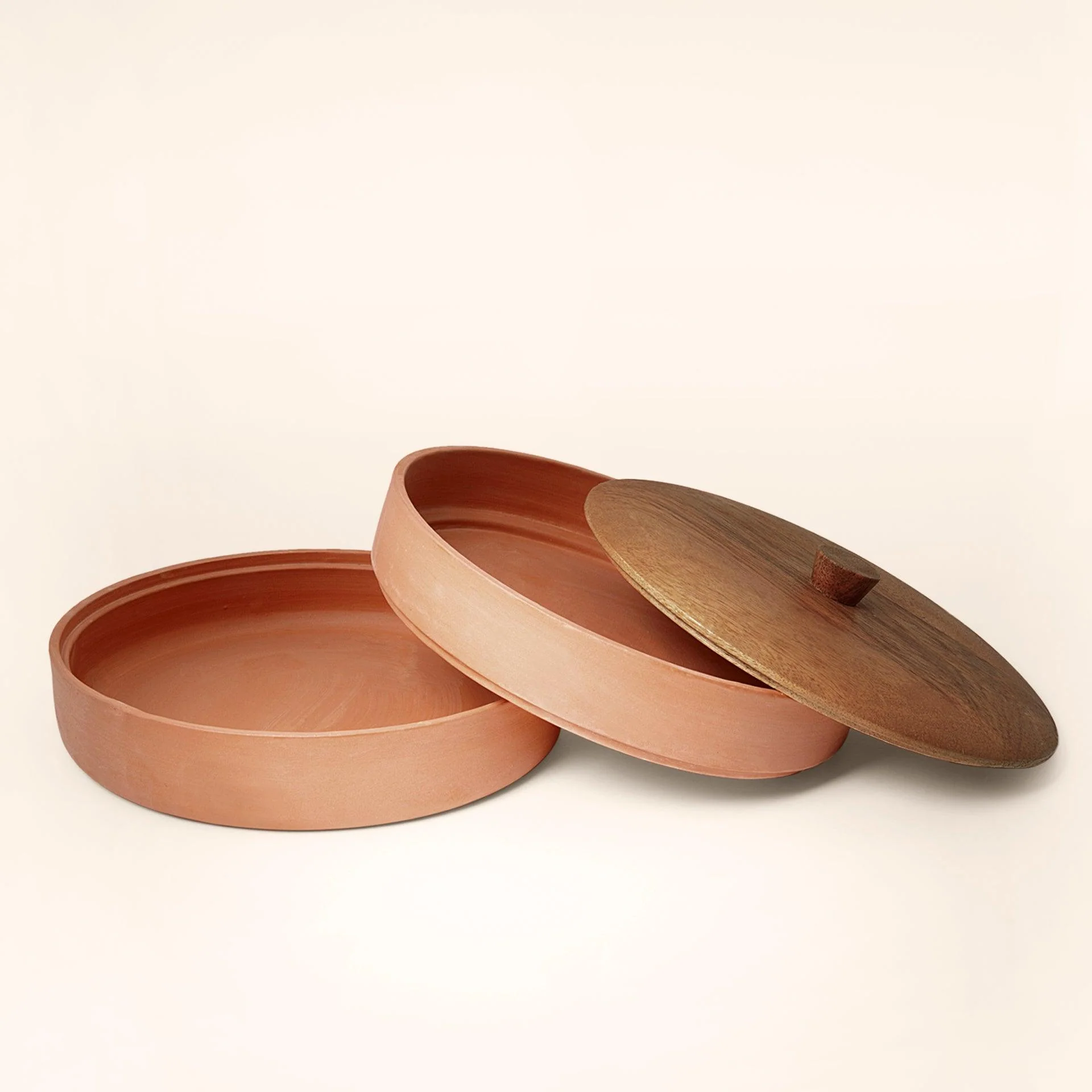 Terracotta Sprouter With Wooden Lid - Image 3